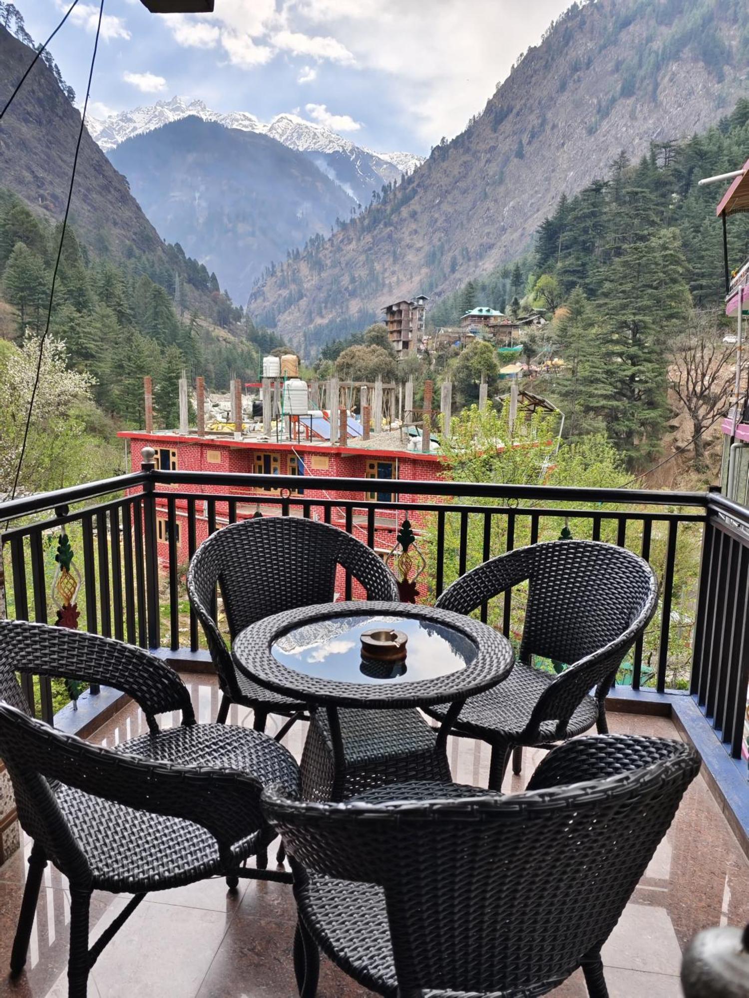 Moonlight Guest House Kasol Extérieur photo